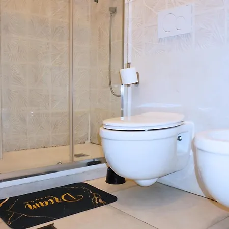 007 Luxury Retrait Апартаменты *